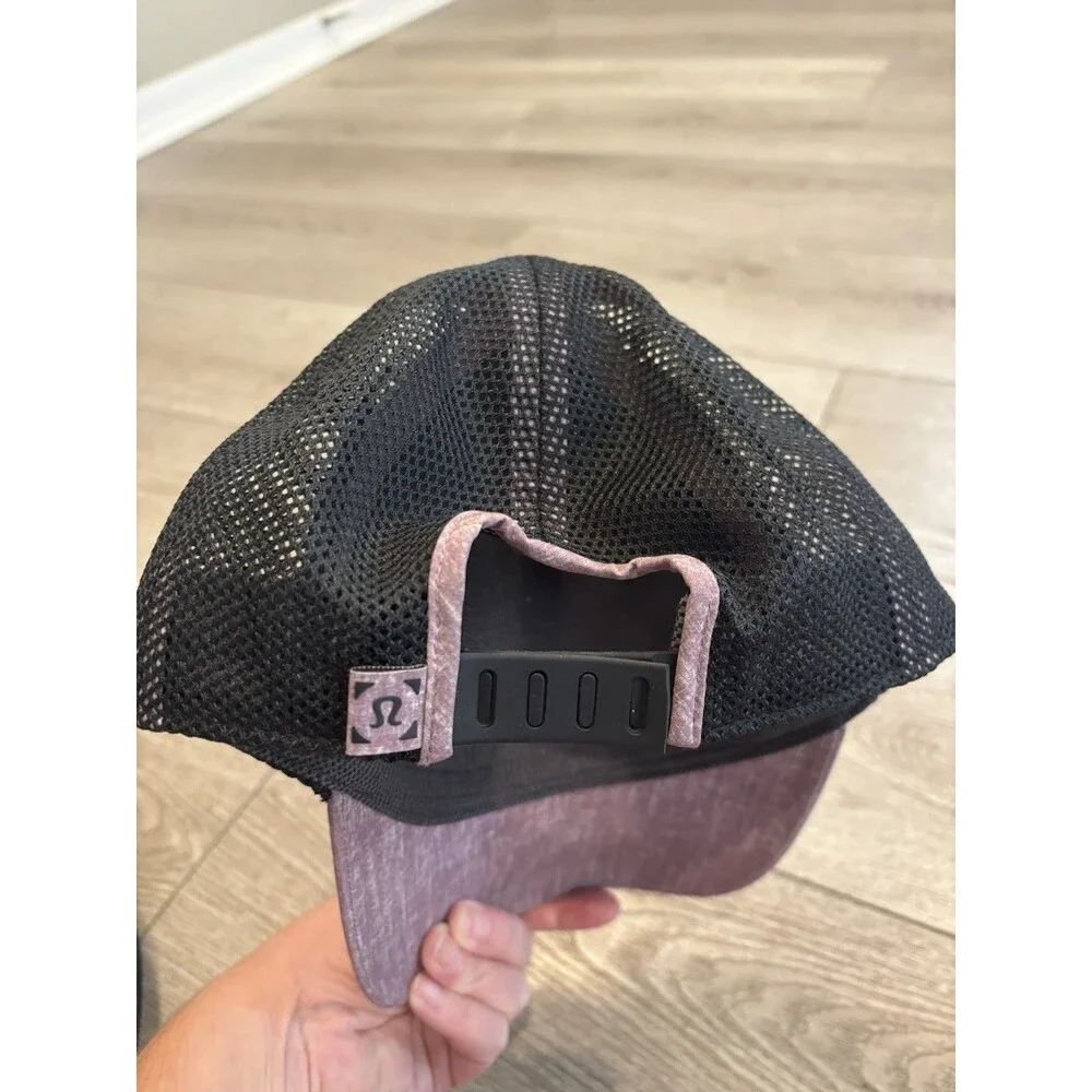 Lululemon Commission Hat Mens One Size Purple Space Print Mesh‎ Trucker Cap